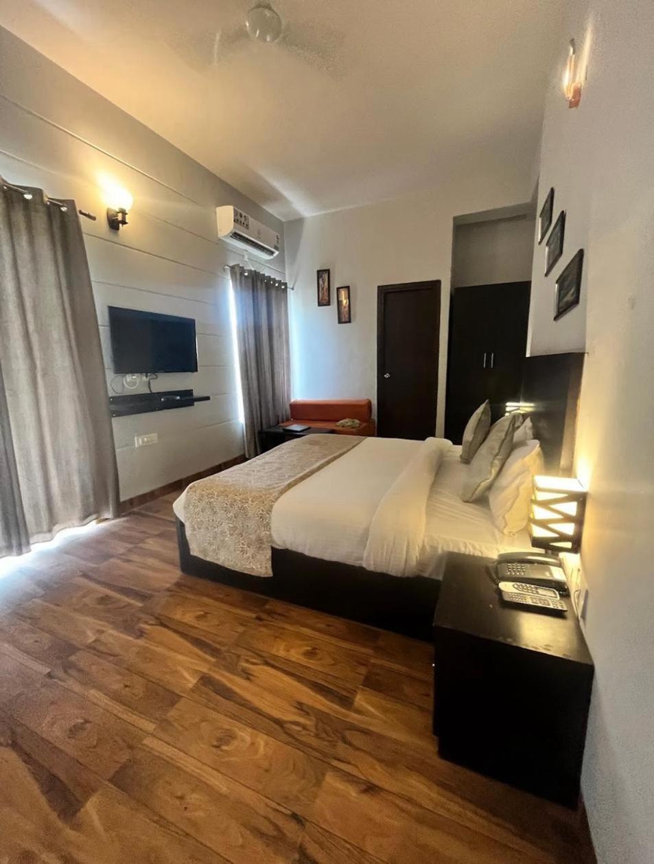 Guest house Krishna Mahal Harmony *