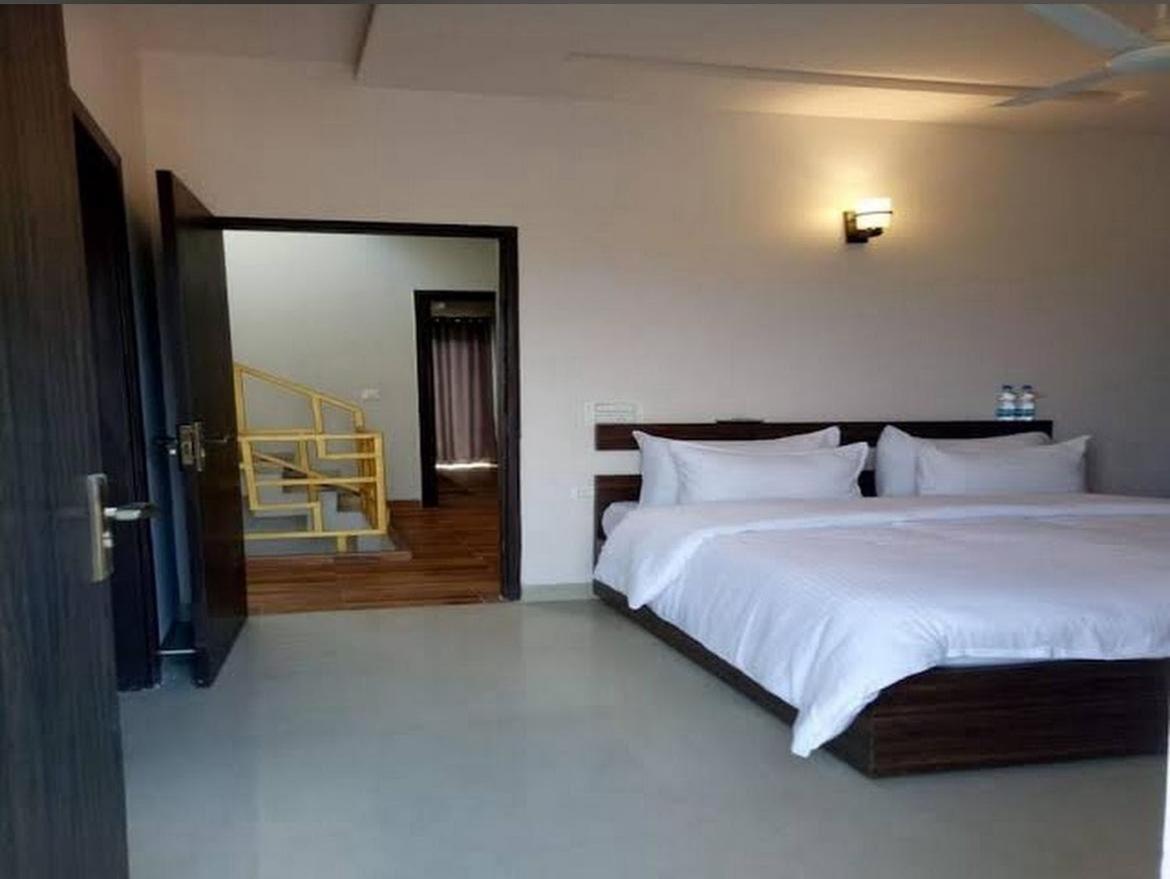 Guest house Krishna Mahal Harmony Vrindavan