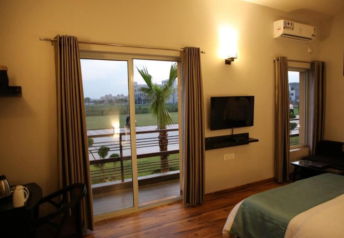 Krishna Mahal Harmony Guest house *