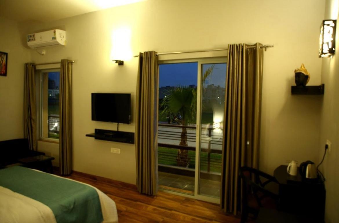 Krishna Mahal Harmony Guest house *