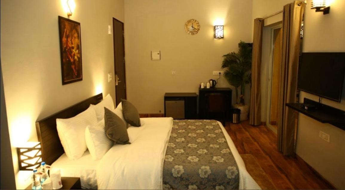 Krishna Mahal Harmony Guest house *